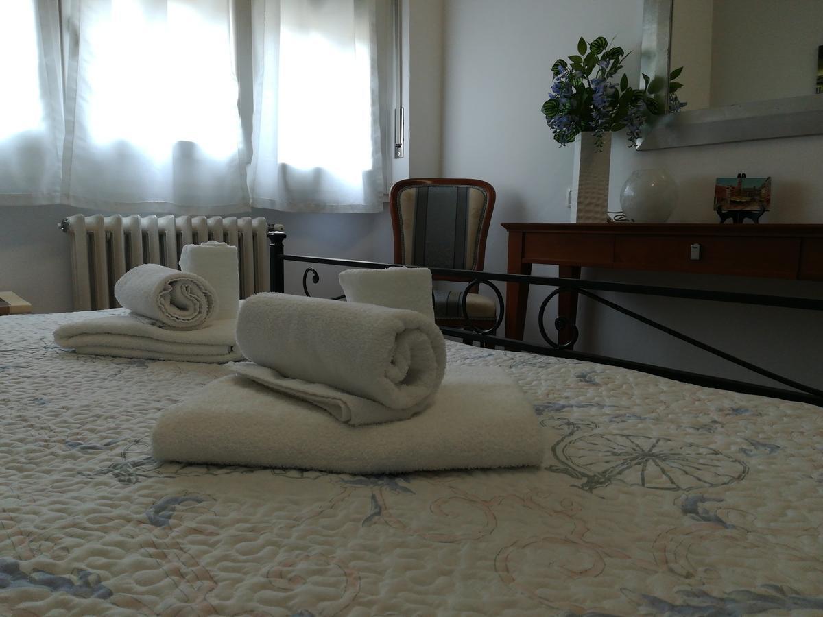 Отель A Casa Di Luca Верона Экстерьер фото