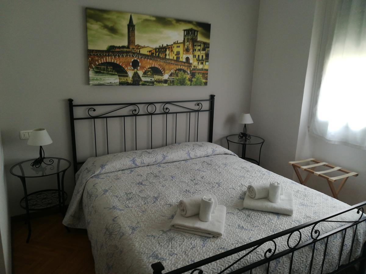 Отель A Casa Di Luca Верона Экстерьер фото