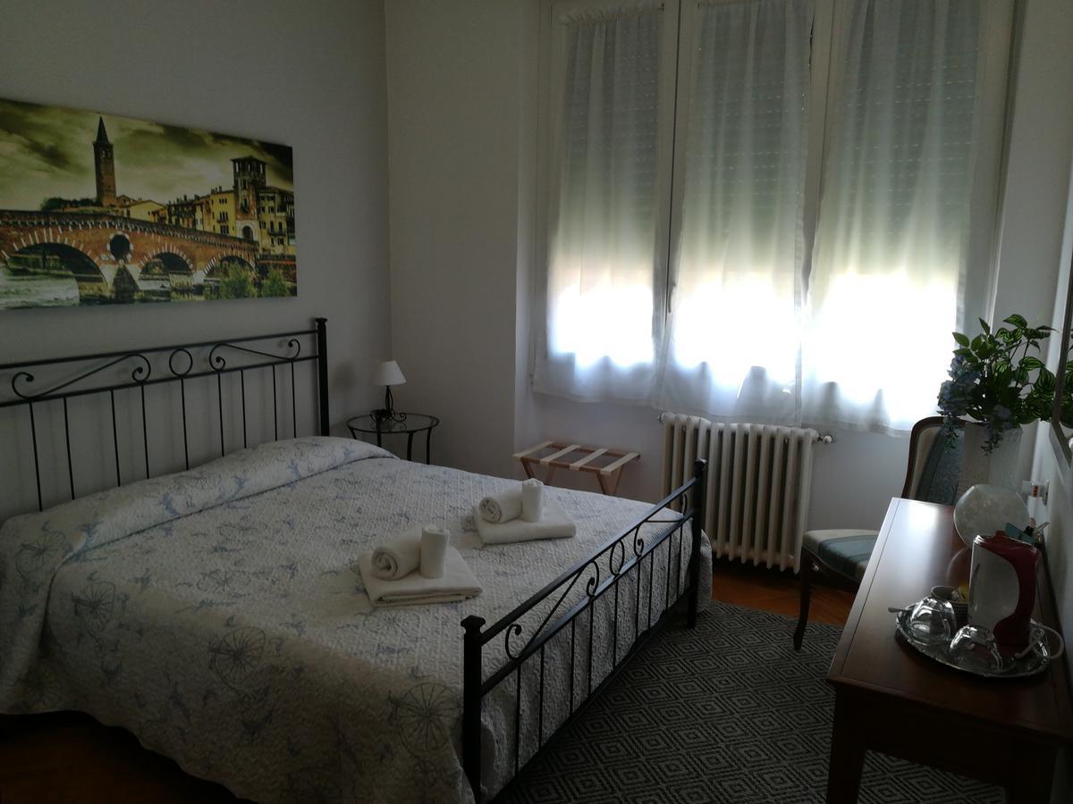 Отель A Casa Di Luca Верона Экстерьер фото