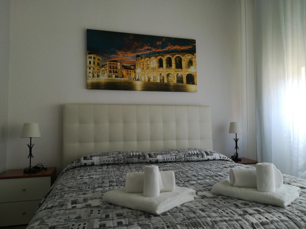 Отель A Casa Di Luca Верона Экстерьер фото