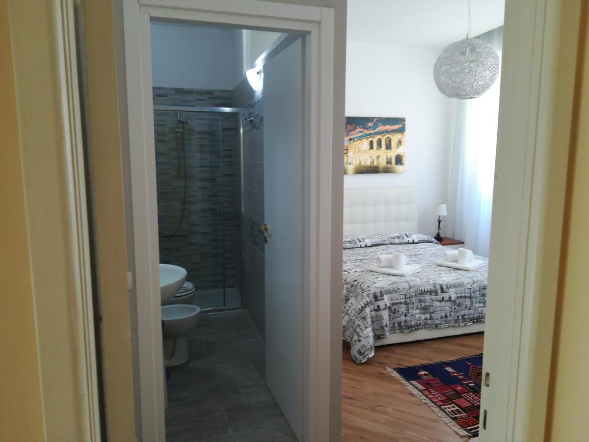 Отель A Casa Di Luca Верона Экстерьер фото
