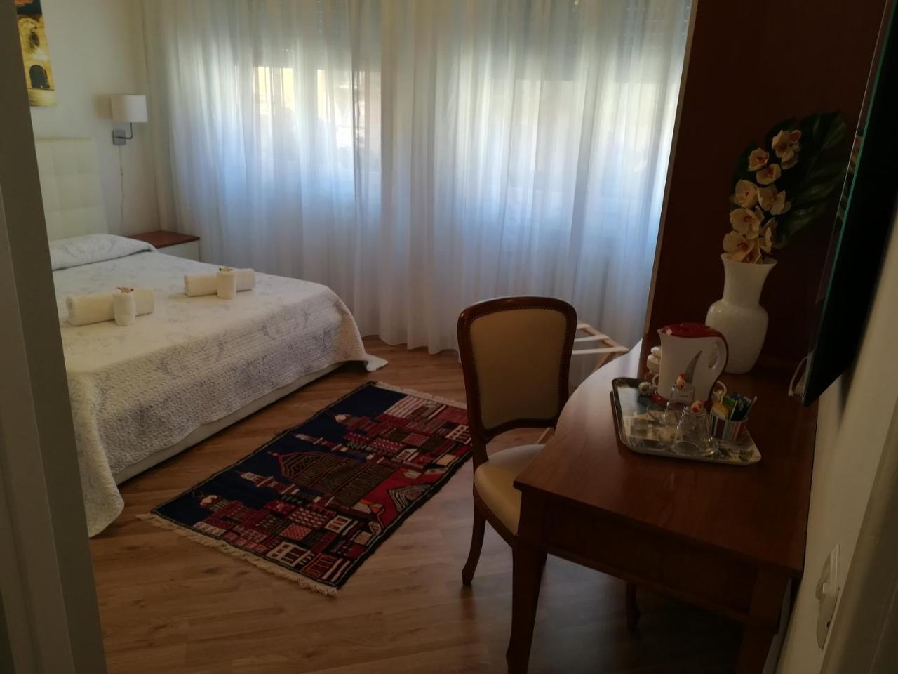 Отель A Casa Di Luca Верона Экстерьер фото